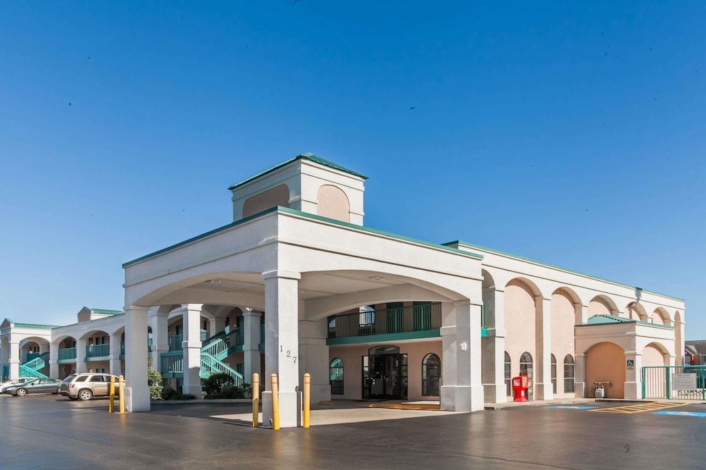 Super 8 By Wyndham Murfreesboro Eksteriør bilde
