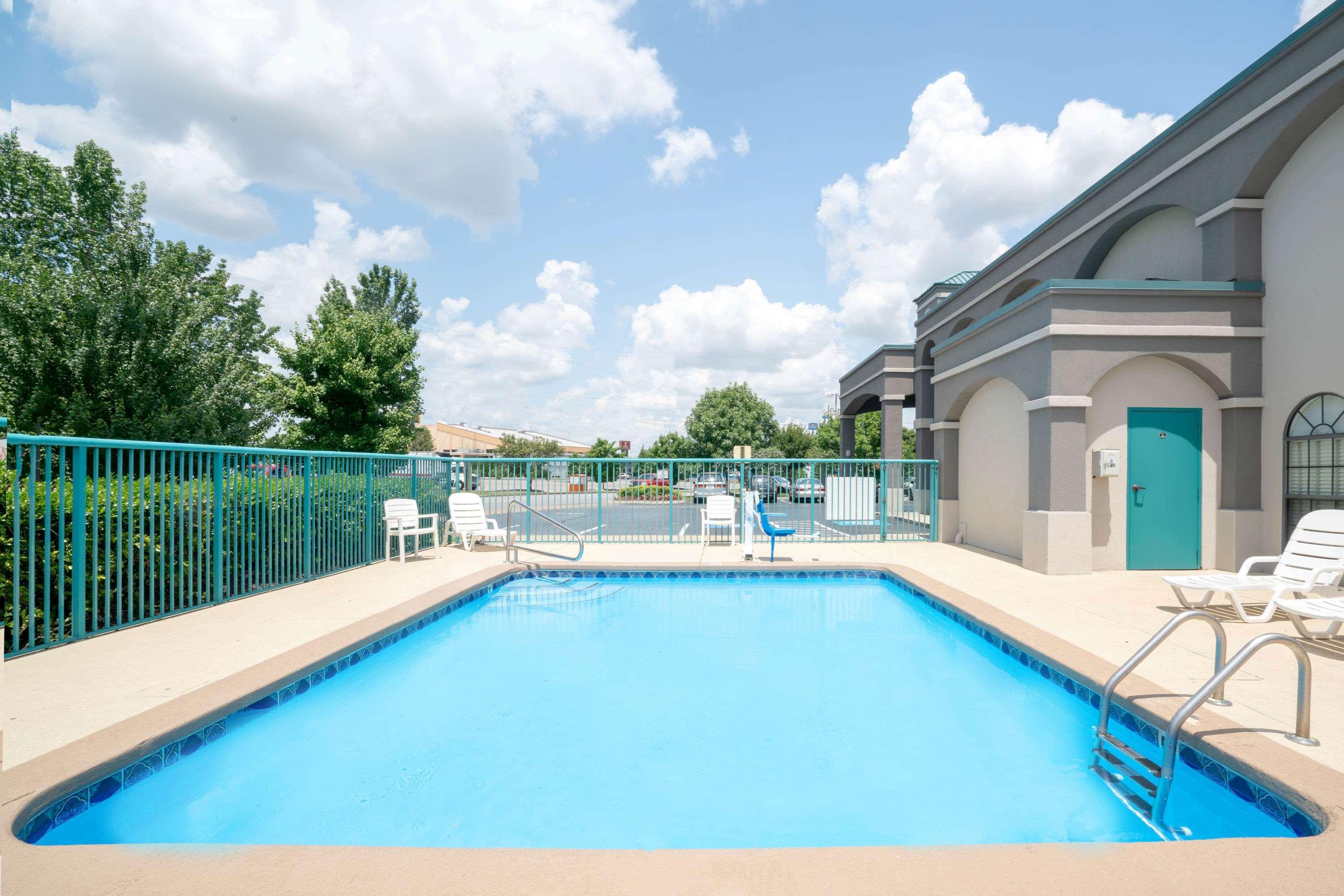 Super 8 By Wyndham Murfreesboro Eksteriør bilde